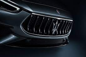 Spesifikasi Maserati Ghibli Hybrid Terbaru