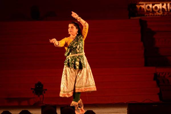 खजुराहो में आनंद की अनुभूति कराते नृत्य नृत्य समारोह का चौथा दिन