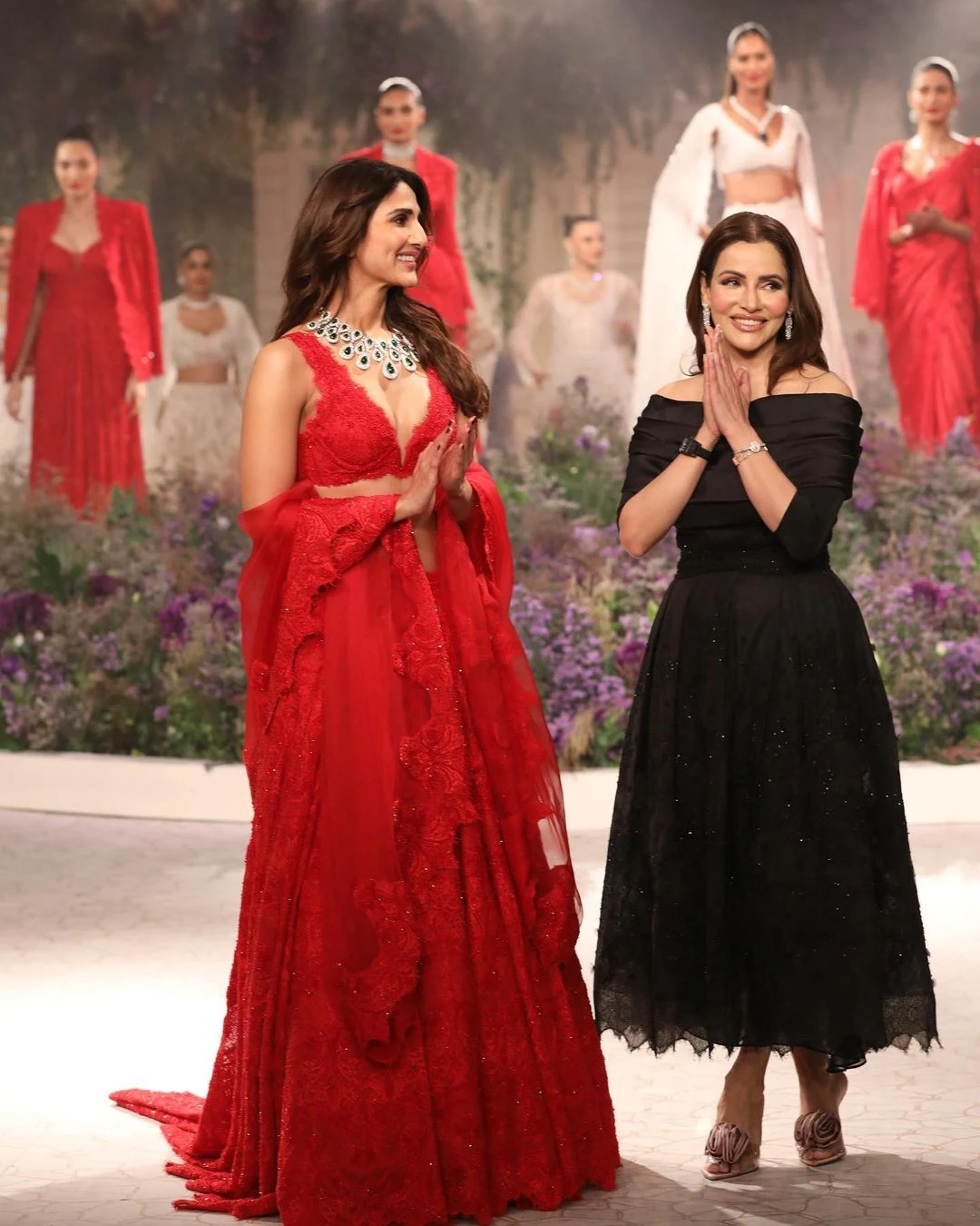 Vaani Kapoor's Red Lehenga Marvel: A Showstopper at India Couture Week 2023!