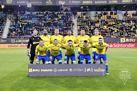 CÁDIZ C. F. Temporada 2021-22. Ledesma, Fali, Juan Cala, Anthony Lozano, Negredo, Álex Fernández. Fede San Emeterio, Pacha Espino, Iza Carcelén, Salvi, Alberto Perea. CÁDIZ C. F. 2 R. C. D. ESPANYOL DE BARCELONA 2 Martes 18/01/2022, 21:30 horas. Campeonato de Liga de 1ª División, jornada 21. Cádiz, estadio Nuevo Mirandilla: 10.755 espectadores. GOLES: 0-1: 10’, Manu Morlanes. 1-1: 54’, Álvaro Negredo. 2-1: 90+1’, Iván Alejo. 2-2: 90+6’, Raúl De Tomás.