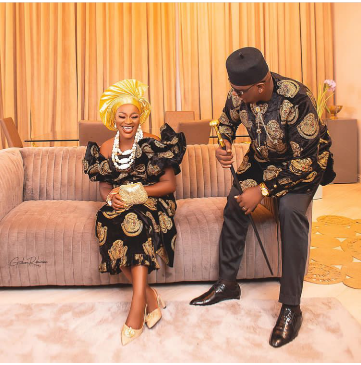 Igbo Amaka: Actress Chacha Eke and family stuns in adorable Isiagu outfit (See pictures)