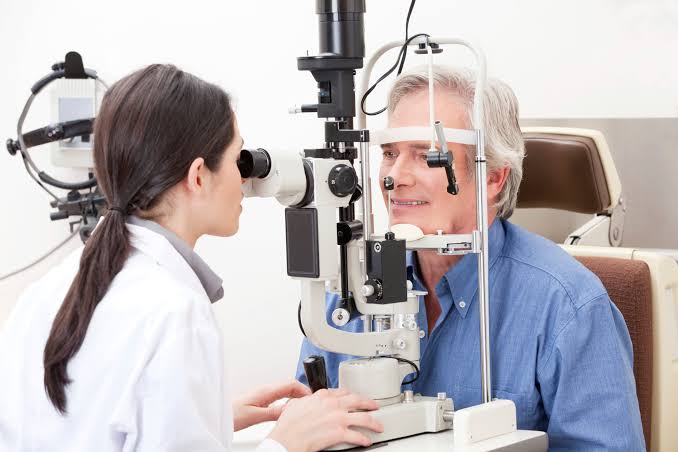 MCQ in optometry and ophthalmology