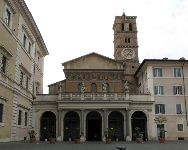 Basilica di Santa Maria in Trastevere (Basilica of Our Lady in Trastevere), Piazza di Santa Maria in Trastevere, Rome