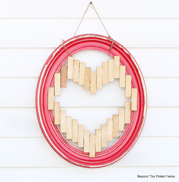 how to make a wood heart sign from blocks