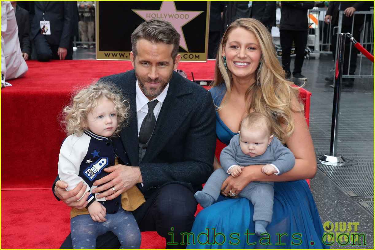 Ryan Reynolds Biography,Age,Height,Weight,Movies,Net Worth,Gf,Family&More