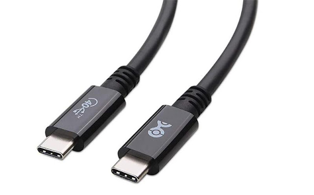 Cable Matters USB4 Cable (0.8m)