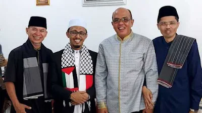 Lebaran Ceria di Acara Open House Ketua DPRD Sumbar Supardi Seakan Bersantap di Rumah Sendiri