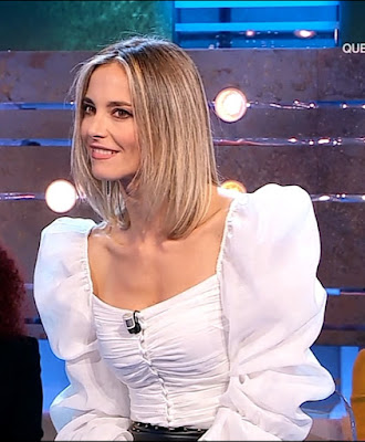 Francesca Fialdini foto bella conduttrice TV Da noi a ruota libera 24 ottobre