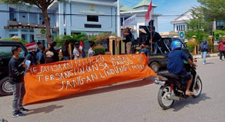 Aksi Unjuk Rasa LSM dan Mahasiswa, Desak Kejari Kolaka Tetapkan Tersangka Baru Kasus Korupsi Sekretariat DPRD