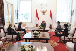 Presiden Indonesia Jokowi Terima Kunjungan Menteri Angkatan Bersenjata Prancis