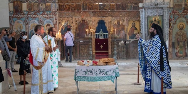 Θεία λειτουργία στην κατεχόμενη μονή Αποστόλου Βαρνάβα μετά από δύο χρόνια