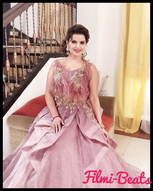 Madhu Sharma photo image wallpapers and biography