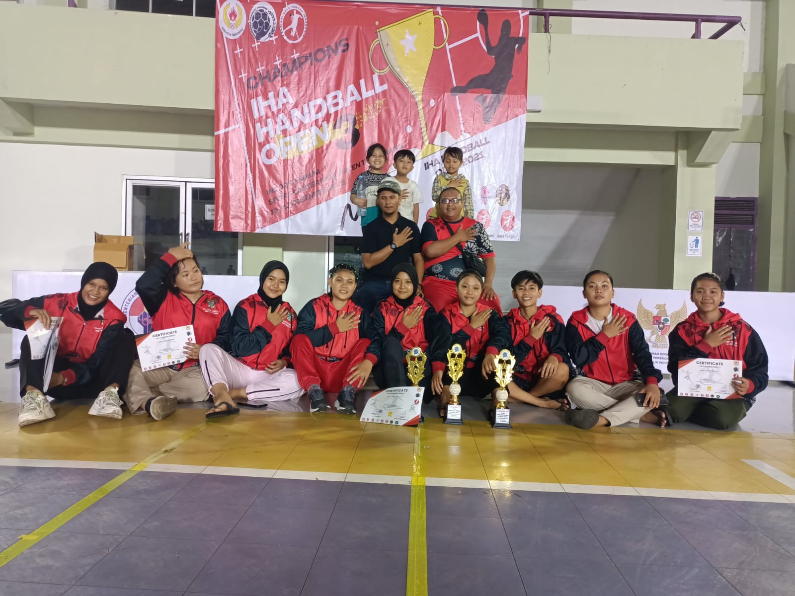 Handball (bola tangan) Putri muratara