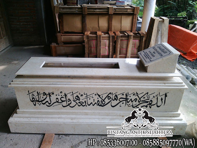 Makam Islam Model Mewah Mirip Makam Ustadz Jeffry