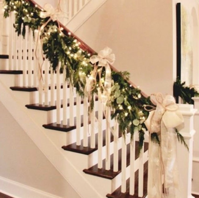 christmas decor for stair railings