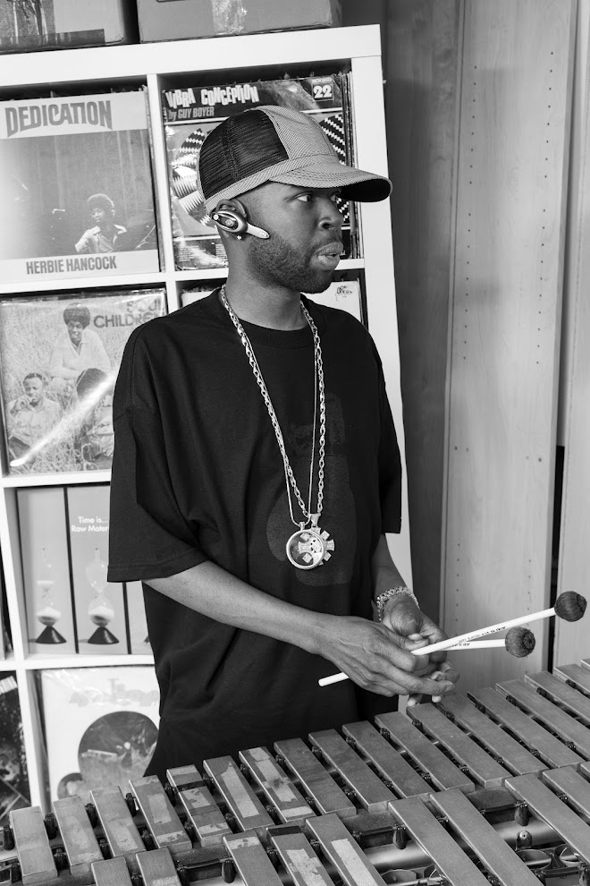 J DILLA PHOTOGRAPHED BY ROGER ERICKSON IN 2006