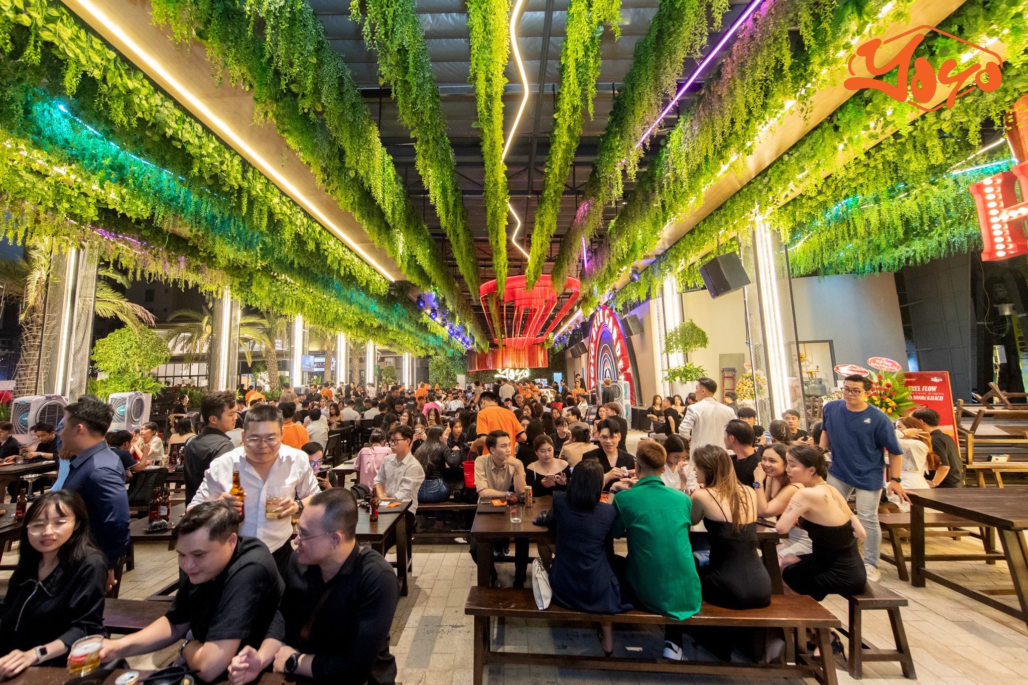 Top 4 quán beer garden đẹp tổ chức tất niên 2023 ở TPHCM