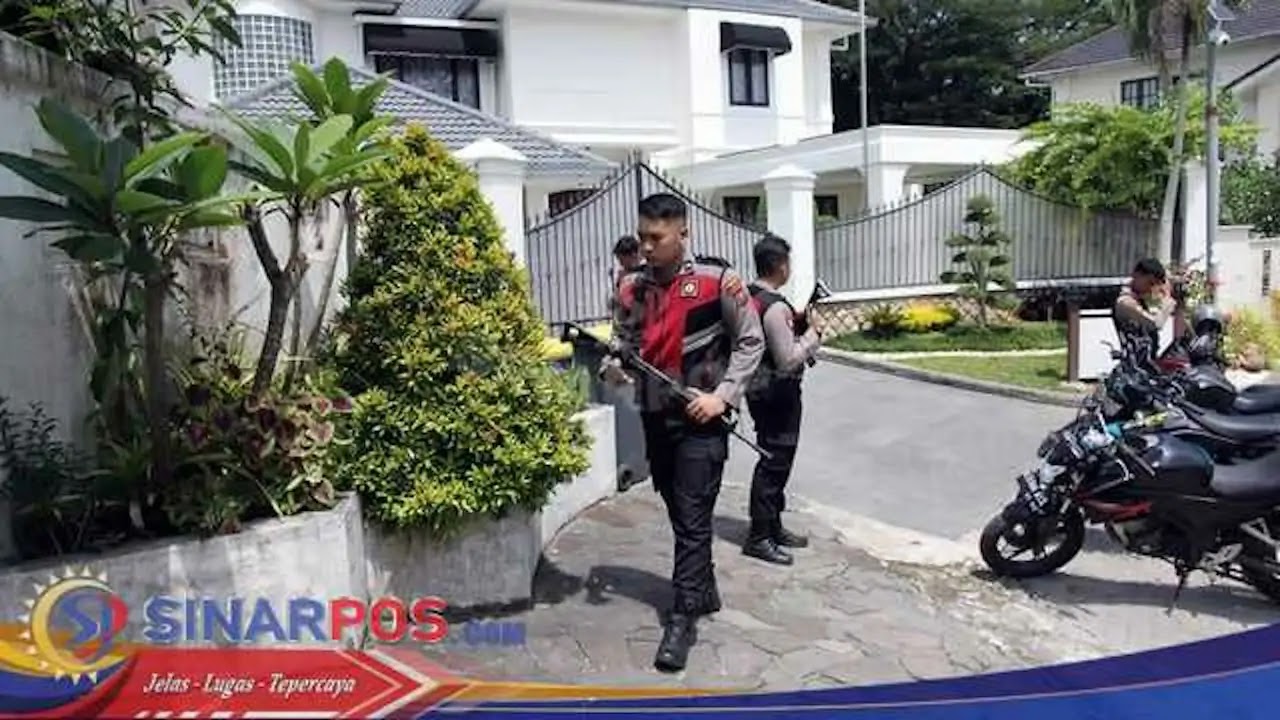 KPK Geledah Rumah Pribadi Kadis PUPR Sumut Topan Obaja Putra Ginting di Kompleks Royal Sumatera Medan