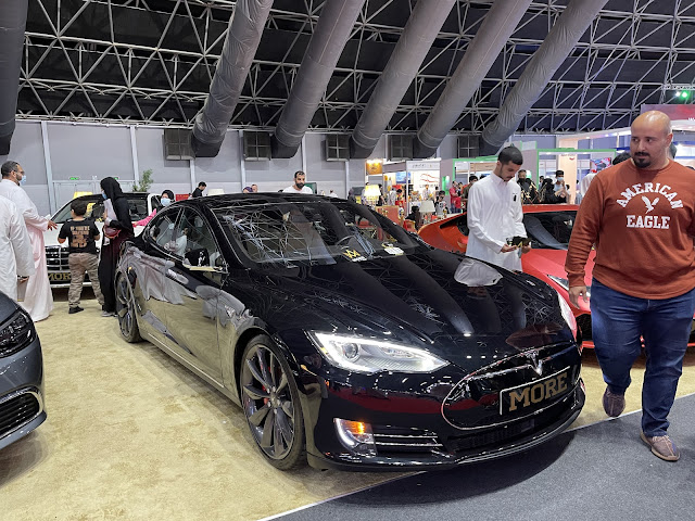 تسلا لديها حدث كبير لتقديم سيارة Tesla Model S Plaid بقوة 1020 حصان 2022 ويقولون إنه أفضل سيارة