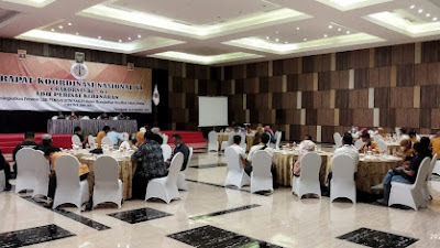 H.Sugeng,SH.,MSI Berikan Pidato Pengantar Dalam Sesi Gathering LBH-PK