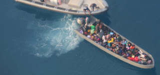 Ile comorienne de Mayotte : Interception d'une barque transportant 55 Malgaches