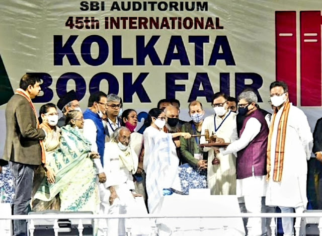 Mamata Flags Off 45th Kolkata Book Fair With A 'Bangla' Handshake