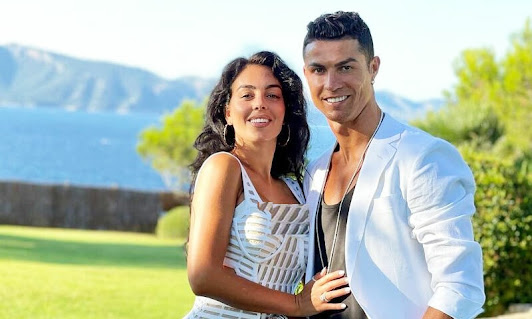 Cristiano Ronaldo is expected to have twins for the second time