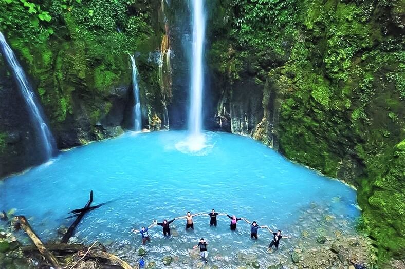 Air Terjun Dua Warna Sibolangit