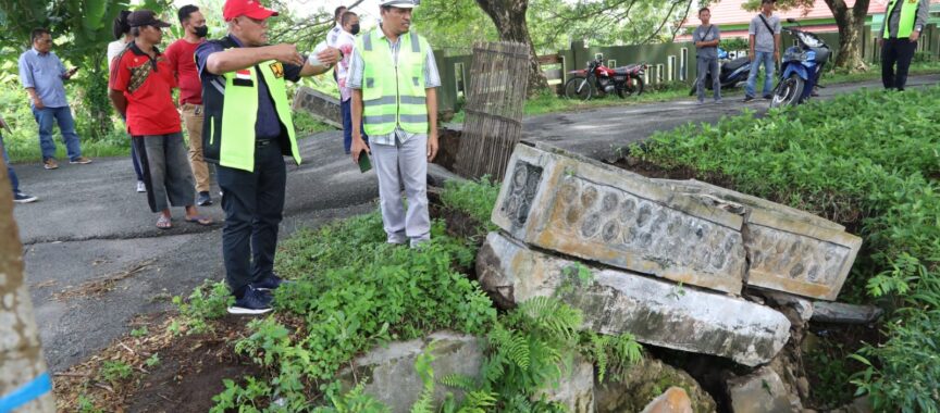 Jembatan Ambrol di Way Urang, Nanang Ermanto Pinta Dinas Terkait Segera Ambil Tindakan