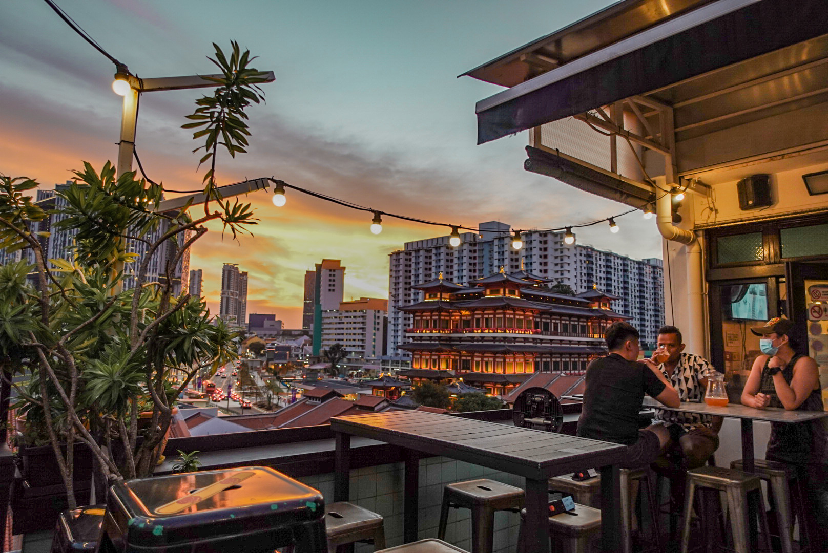 fry-rooftop-bistro-bar-review