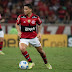 João Gomes se destaca em vitória do Flamengo e fica emocionado com festa da torcida