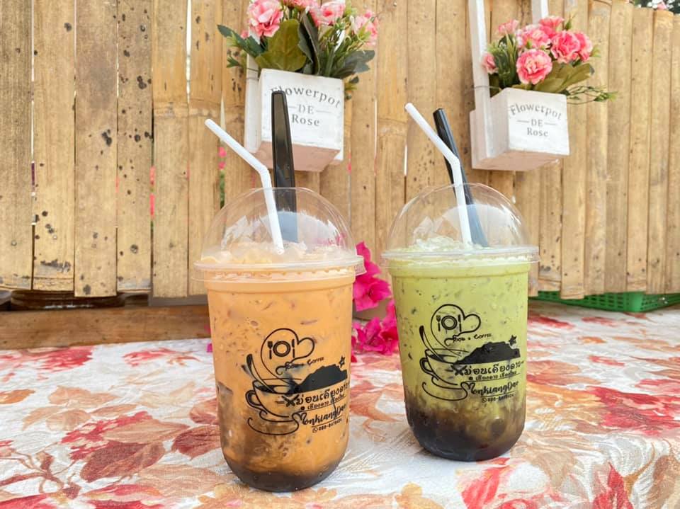 ระเบียงกาแฟ ม่อนเคียงดาวรีสอร์ทแอนด์โฮมสเตย์ เชียงดาว