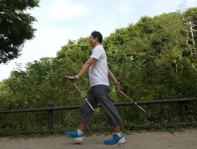 노르딕 워킹 (출처 : 대한 산악 연맹)