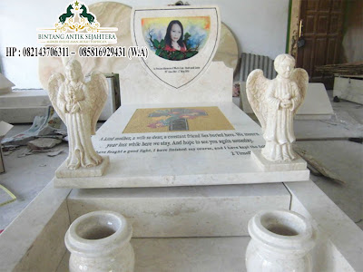 Detail Makam Eropa Marmer