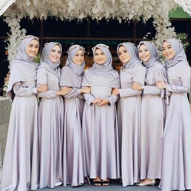 Bridesmaid,hijab