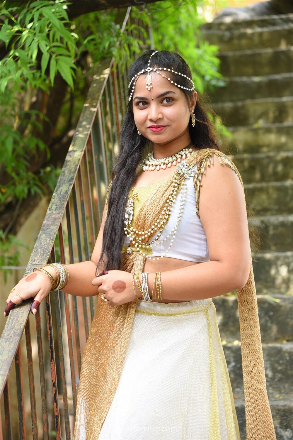 Actress Sirisha Dasari Pics