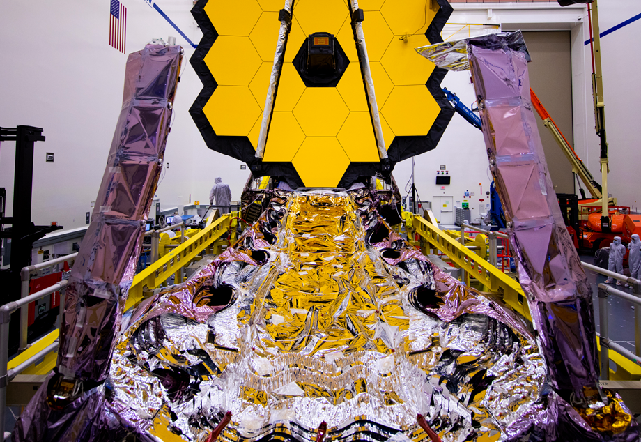 Webb telescope: Folded sunshield and membrane covers during assembly. NASA, November 2021.