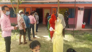 चाक-चोबंद सुरक्षा व्यवस्थाओं के बीच जोबट मे मतदान शांतिपूर्वक हुआ संपन्न, 53 प्रतिषत मतदान