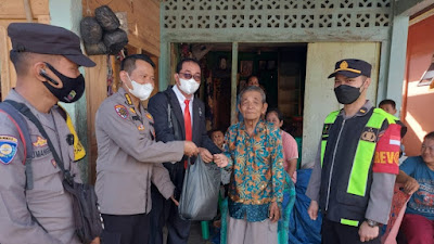 Kombes Pol Wahyu Kuncoro di Dampingi Ephorus ONKP Pantau Vaksinasi di Gereja ONKP Hilidaura Sisobandrao.