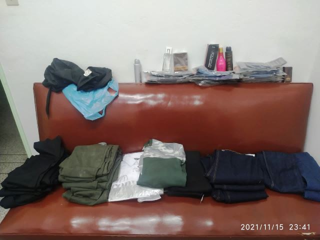 Polícia Militar recupera produtos furtados de loja no centro de Pariquera-açu