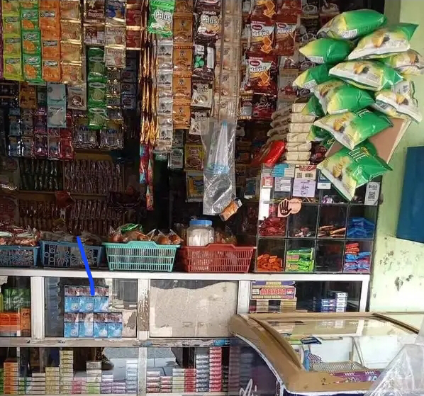 Pilih Berhenti Kuliah Untuk Jaga Warung Madura, Ternyata Segini Gajinya