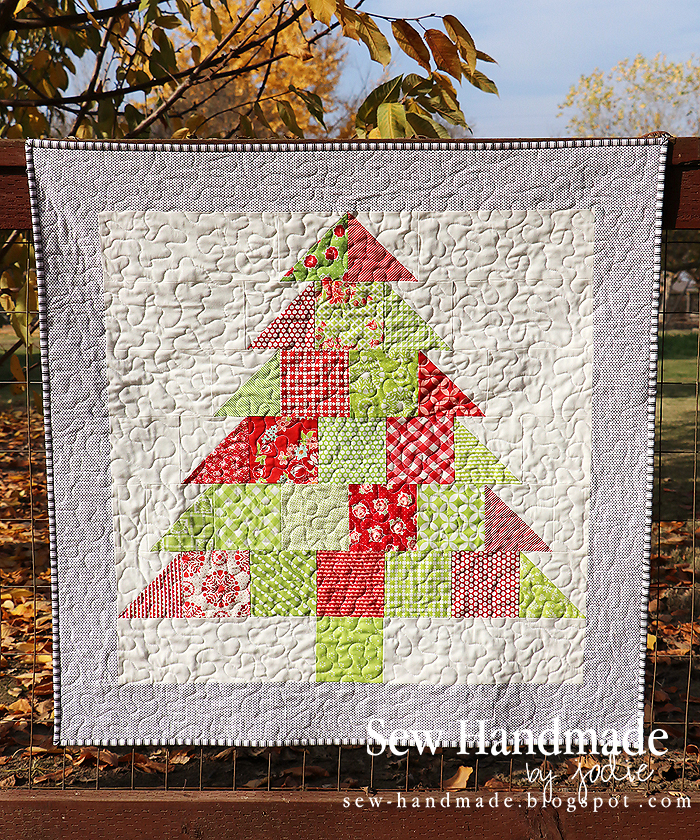 Christmas Quilt http://sew-handmade.blogspot.com