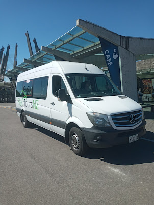 " Flexi Tours NZ " Mini Mercedes bus