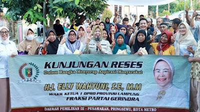 Masyarakat Keluhkan Kenaikan Harga Sembako Pada Wakil Ketua I DPRD Lampung