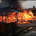 Listrik Padam Nyalakan Lilin Rumah Tepas Hangus Terbakar di Dolok Masihul