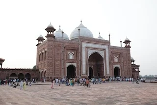 Fatehpur-Sikri-Best-India-Tour-Itineraries