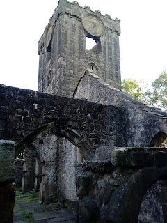 <img src="St Thomas a'Becket Heptonstall, Calderdale.jpeg" alt="derelict churches, ruins">