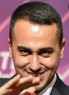 Di Maio il cattivo satyricon satira