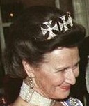 maltese cross tiara queen alexandra united kingdom maud sonja norway garrard