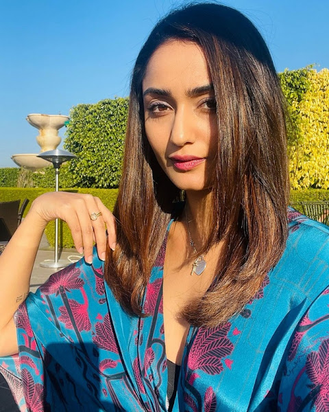 Tridha Choudhury Beautiful Pictures Actress Trend